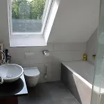 Gaestezimmer 10 Min Von Der Altstadt Entfernt ホームステイ ハッティンゲン