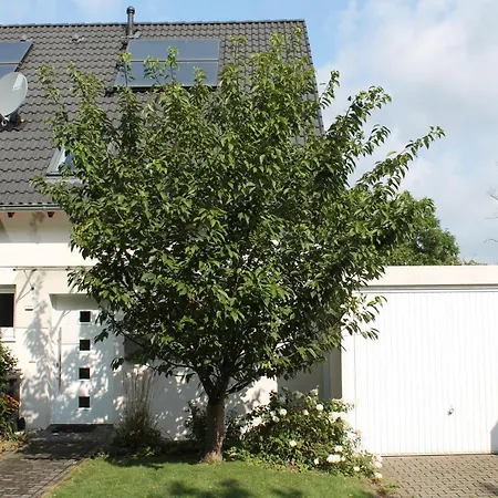Gaestezimmer 10 Min Von Der Altstadt Entfernt 民宿 哈廷根