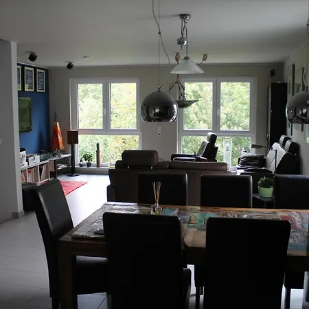 ホームステイ Gaestezimmer 10 Min Von Der Altstadt Entfernt